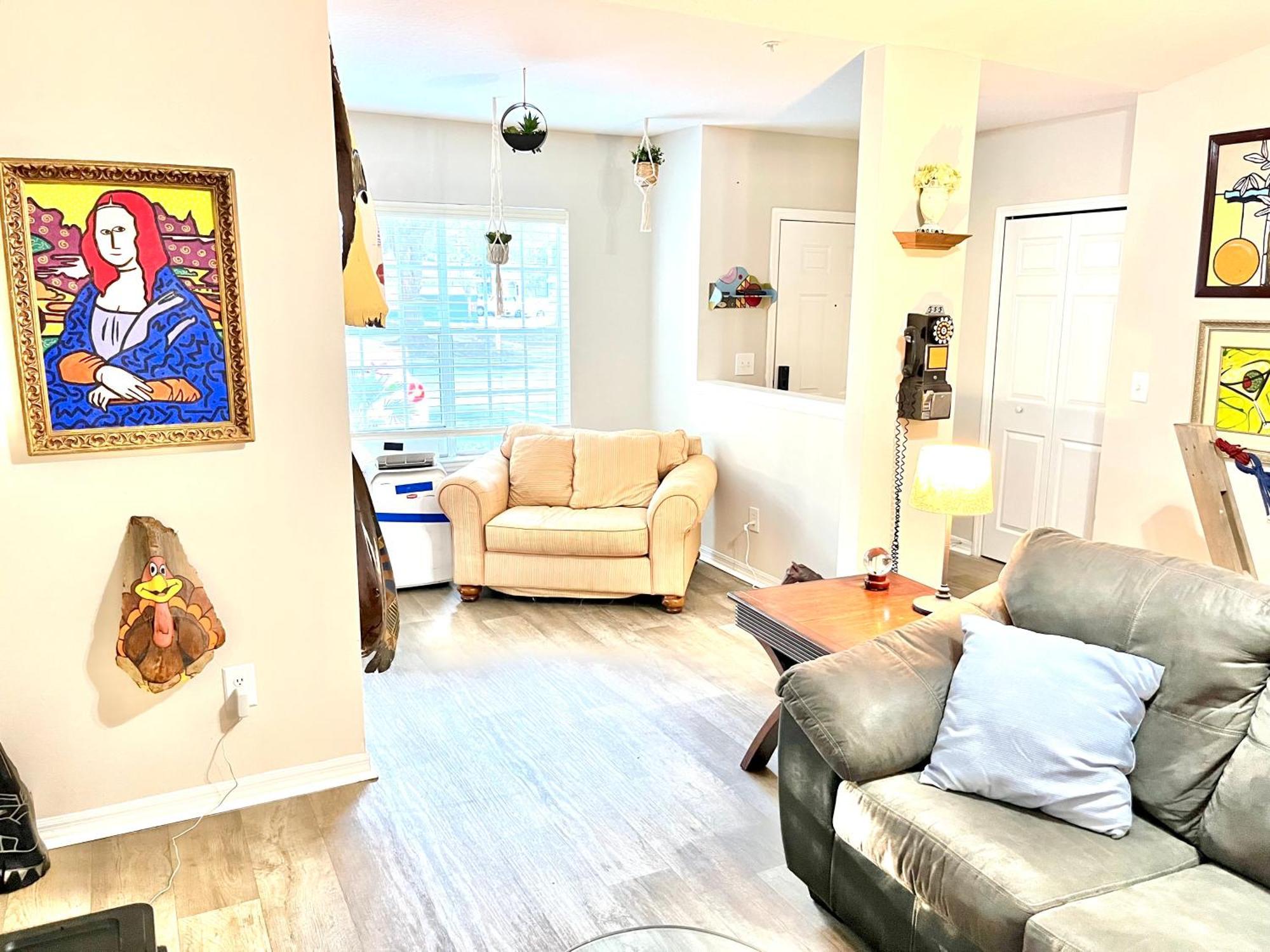 2 Bed 10 Mins To * Jacksonville