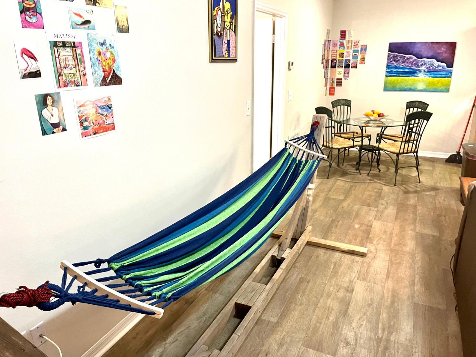 Apartment 2 Bed 10 Mins To *