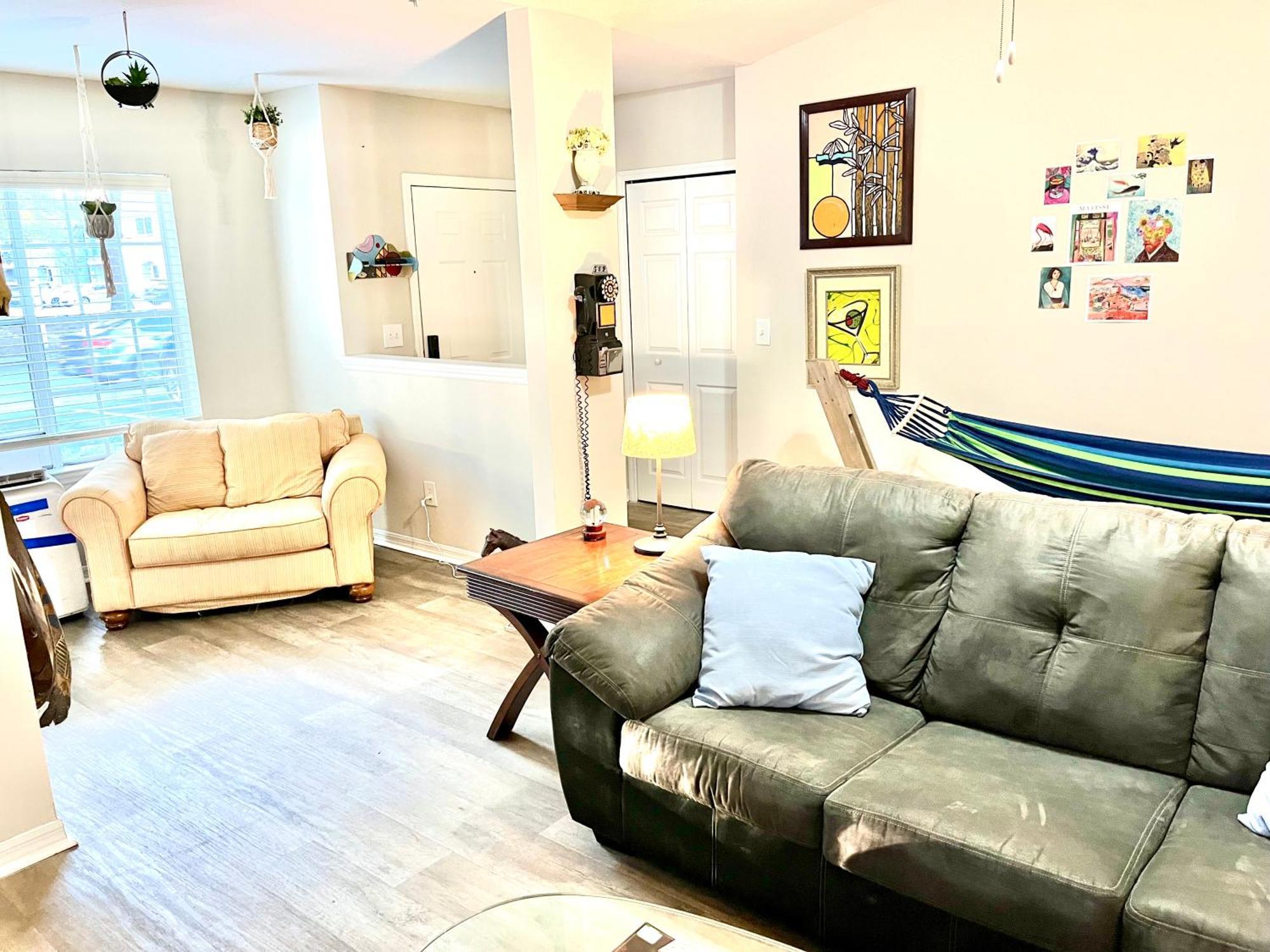 2 Bed 10 Mins To * Jacksonville