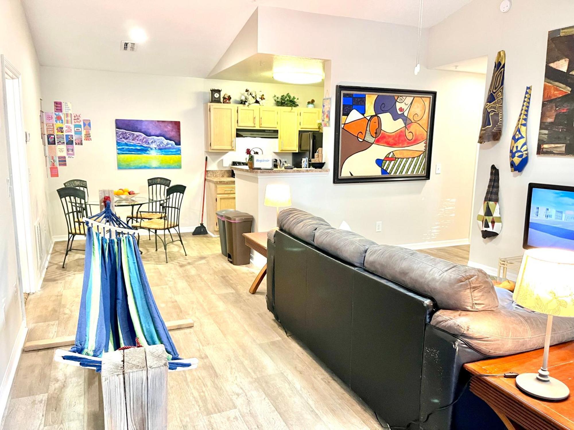 2 Bed 10 Mins To Apartment